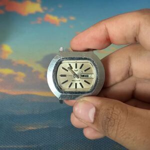 Vintage 60s Waltham 17 Jewels Day Date Wind Up Wrist Watch